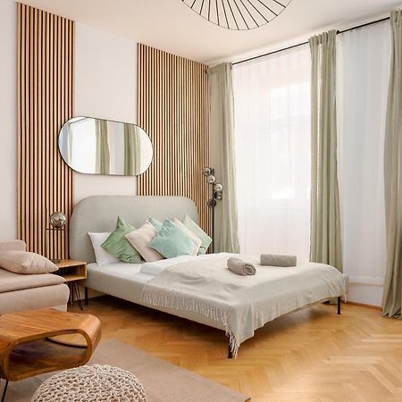 Close To Danube And Wiener Riesenrad المظهر الخارجي الصورة